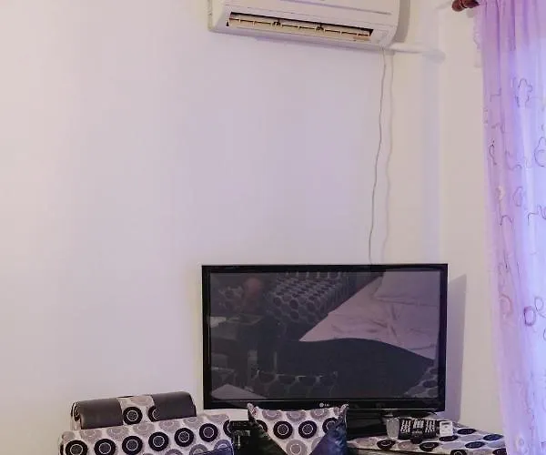 Edlira Appartement Saranda